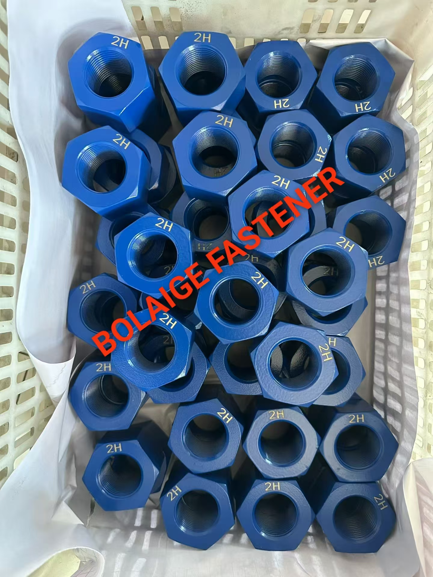 ASTM A193 B7 stud bolts with A194 2H heavy hex nuts